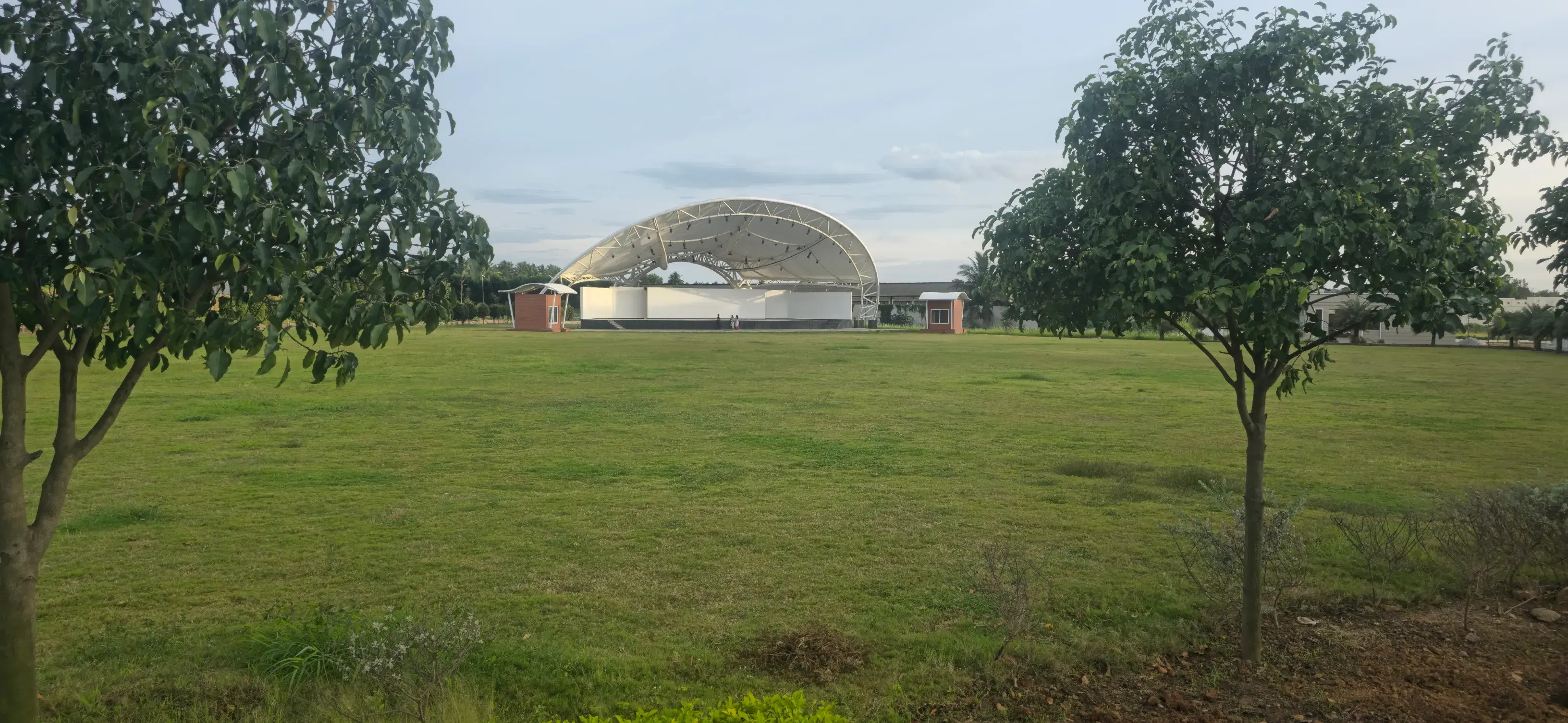 Dayananda Sagar University Bangalore Ground photo 5